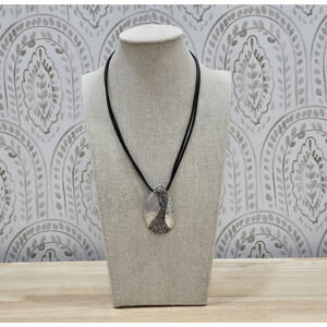 Premier Designs Jewelry Hidden Treasures Necklace Silver Pendant Leather Cord